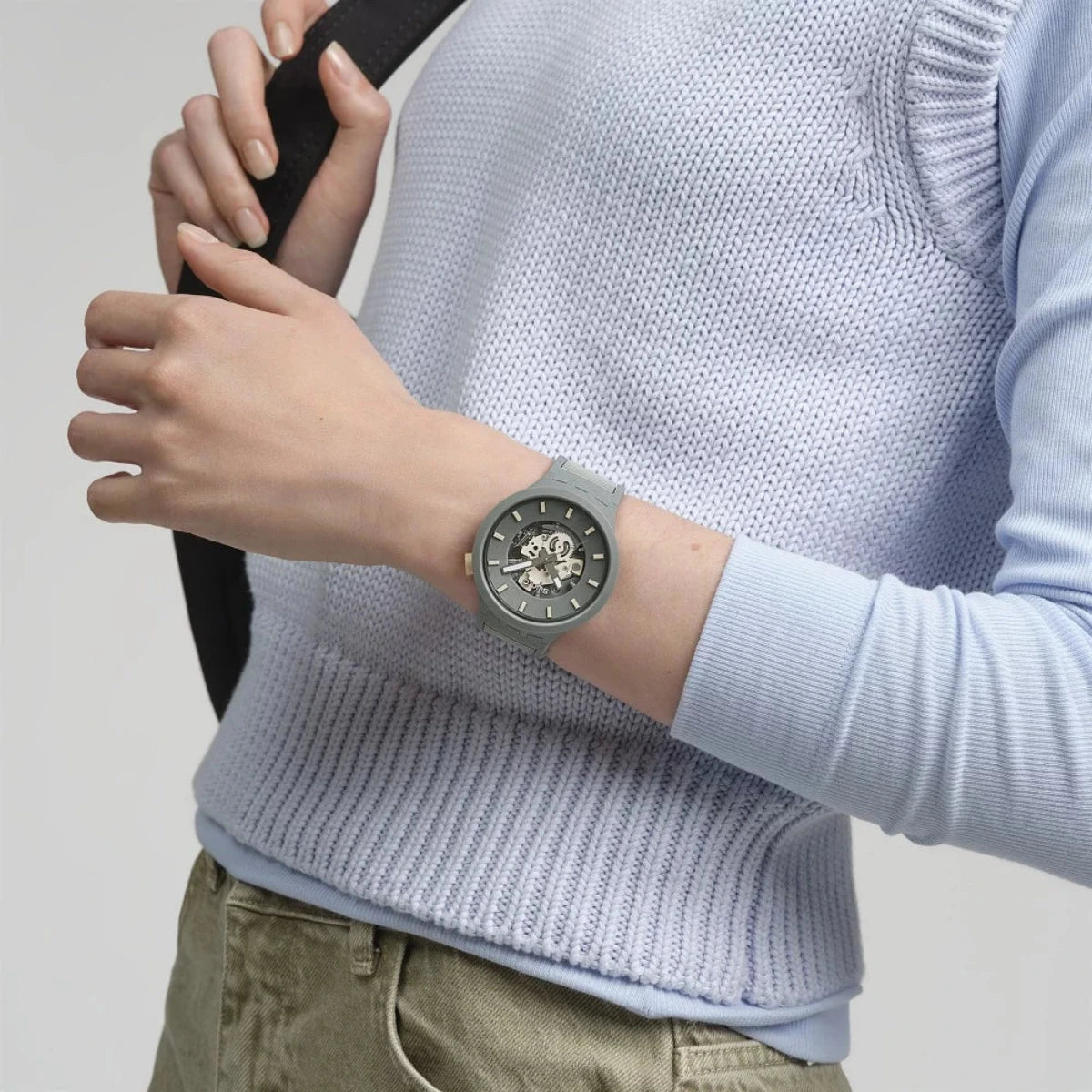 Swatch - THRU THE HORIZON - SB05M102