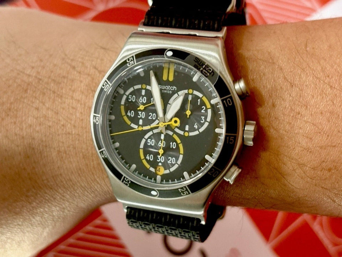 Swatch - Orange Teeth - YVS422