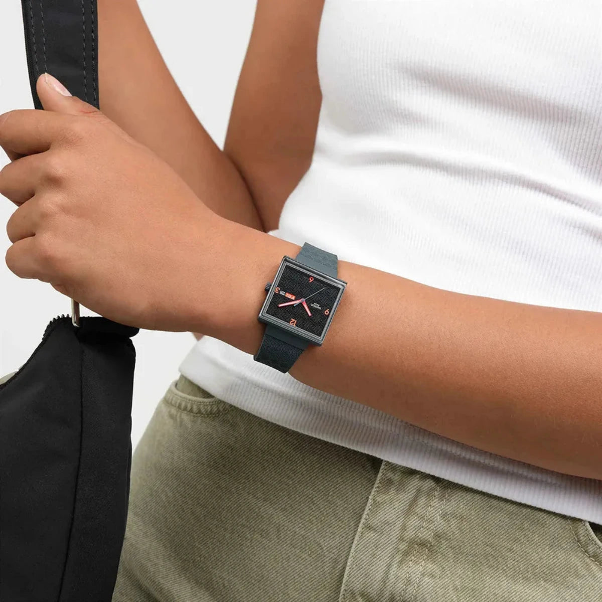 Swatch -  SQUARED OFF - SO34M701