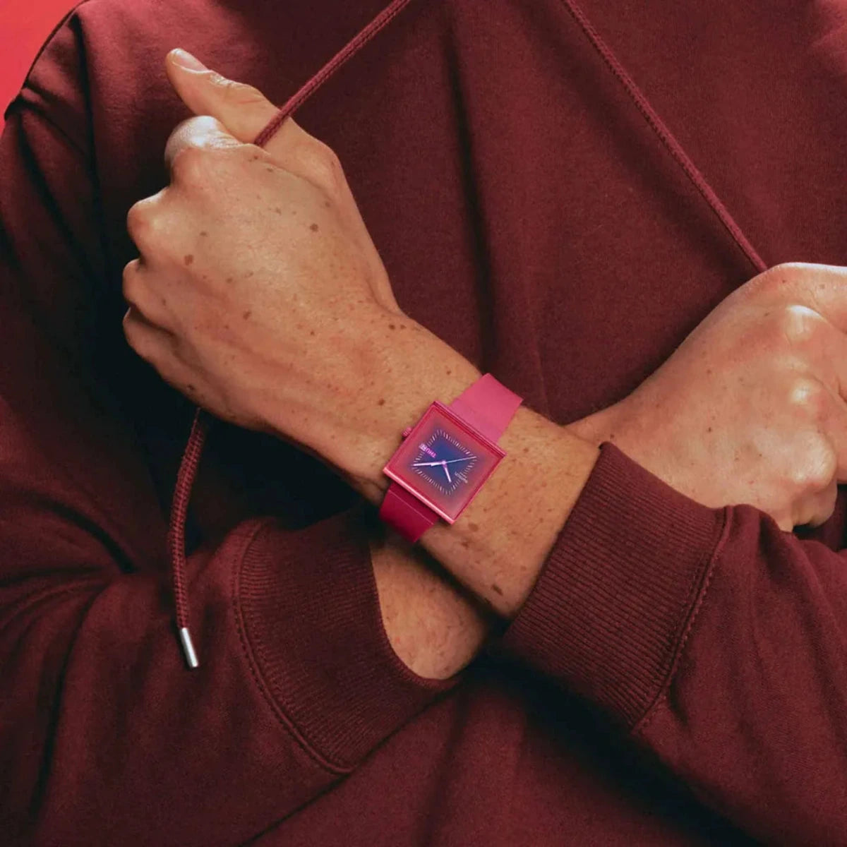 Swatch -  SQUARELY BERRY - SO34R700