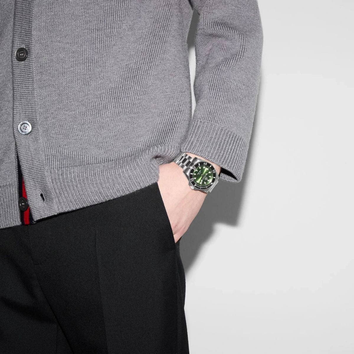 Gucci - Dive Automatic - YA136.363