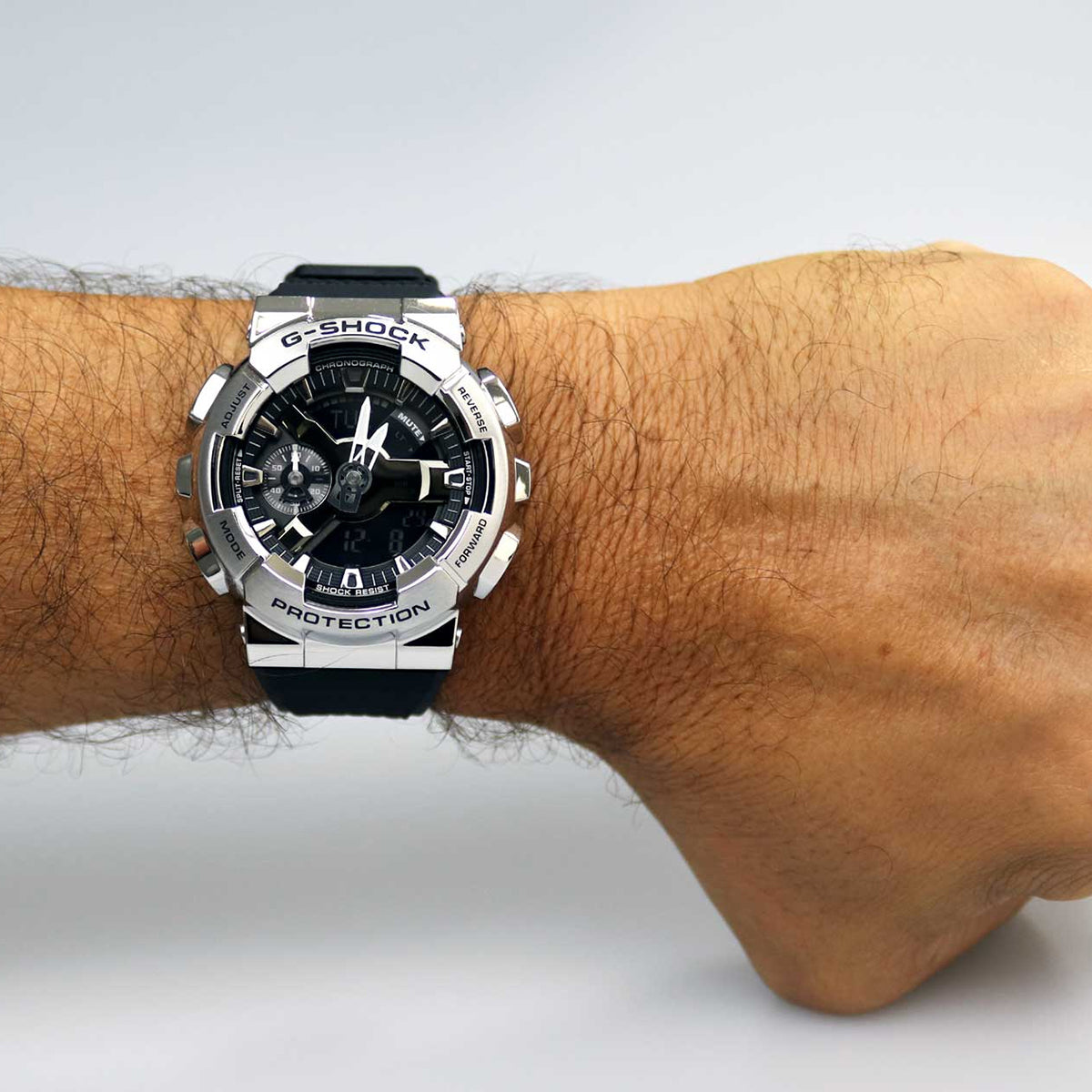 Casio G-Shock GM110-1A Lunetta Argento Analogico-Digitale Orologio : G Shock Casio G-Shock GM110-1A Lunetta Argento Analogico-Digitale Orologio : G Shock